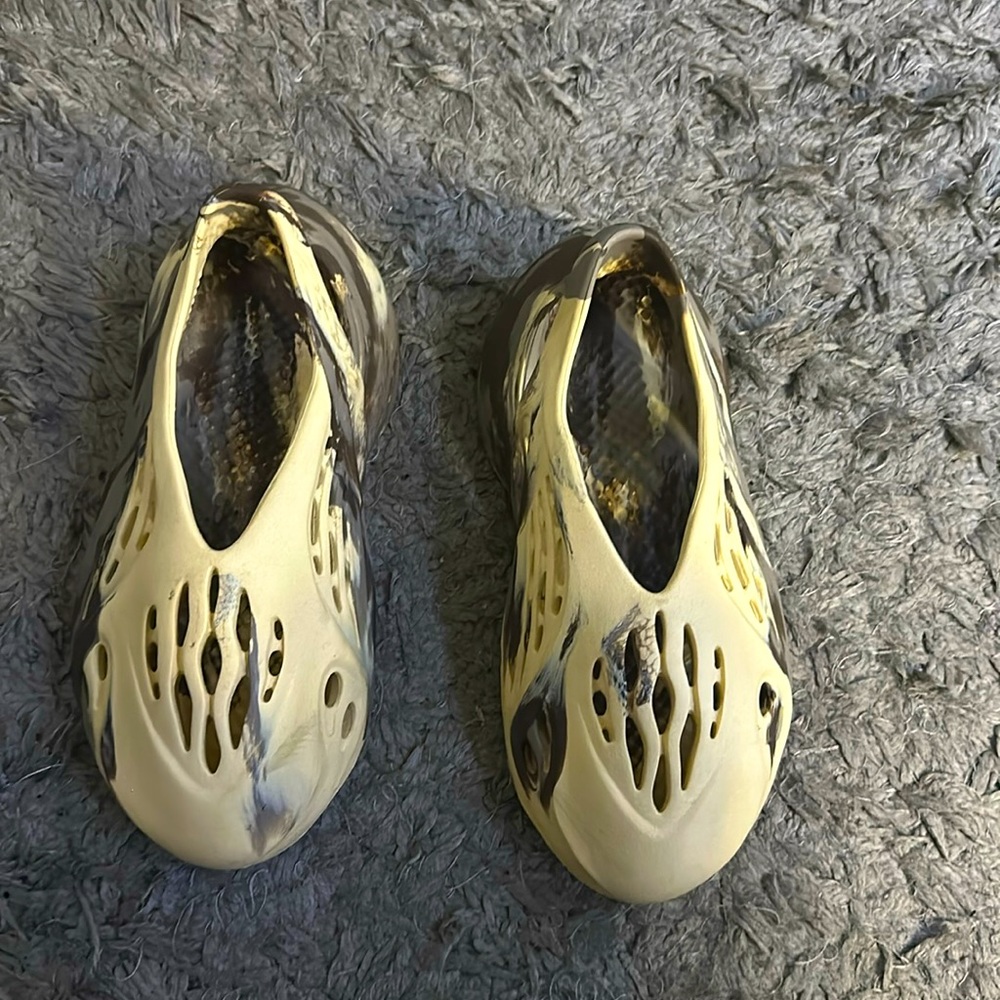 Yeezy Foam Runner ‘MX Cream Clay’